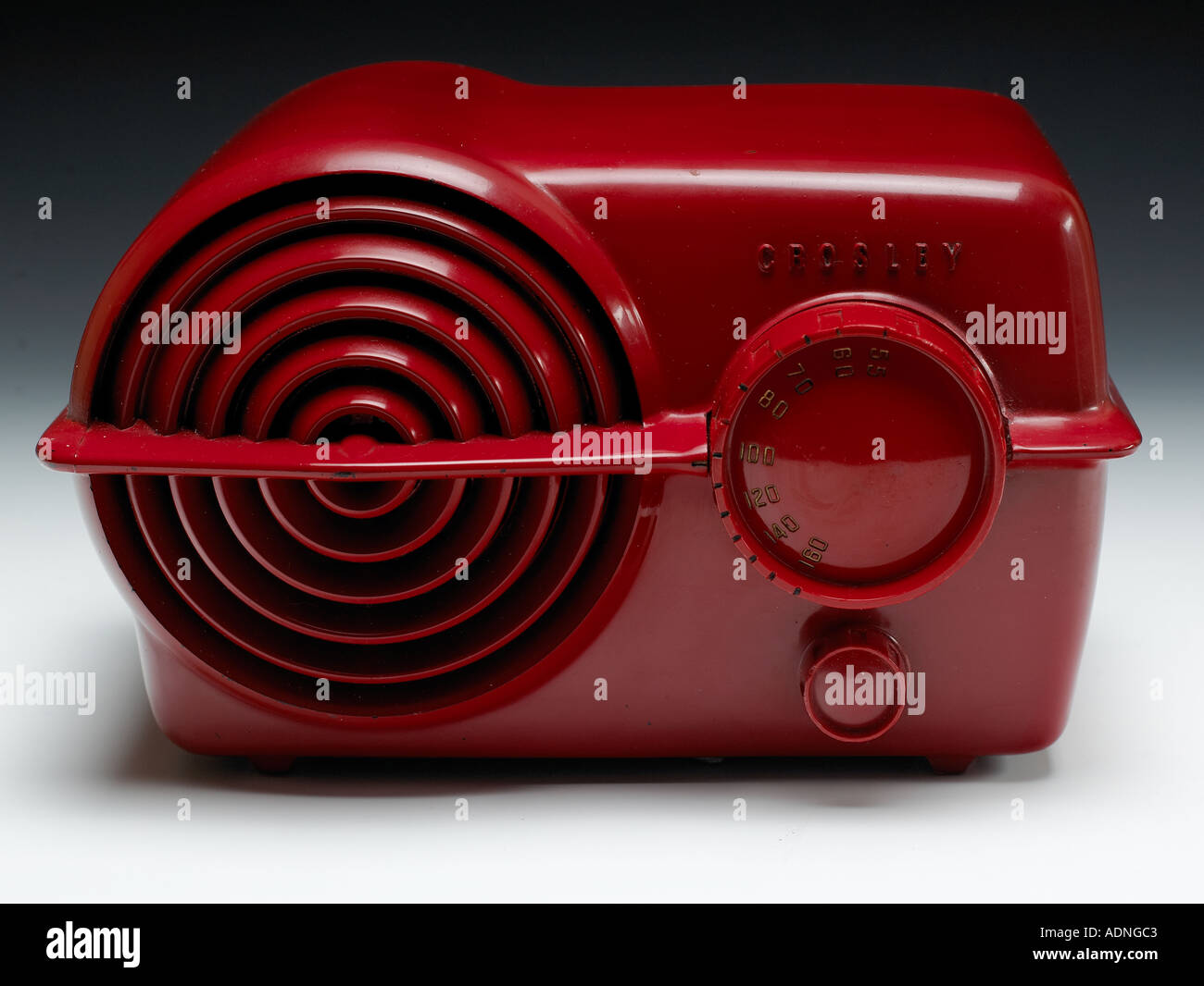 crosley transistor radio red Stock Photo Alamy