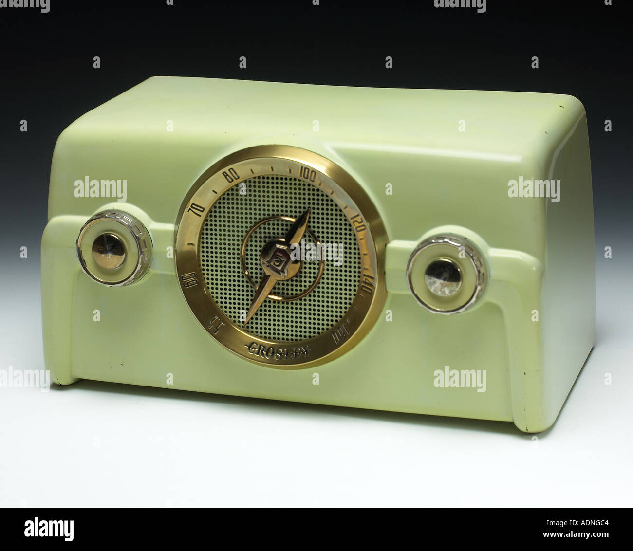 Crosley radio hi-res stock photography and images - Alamy