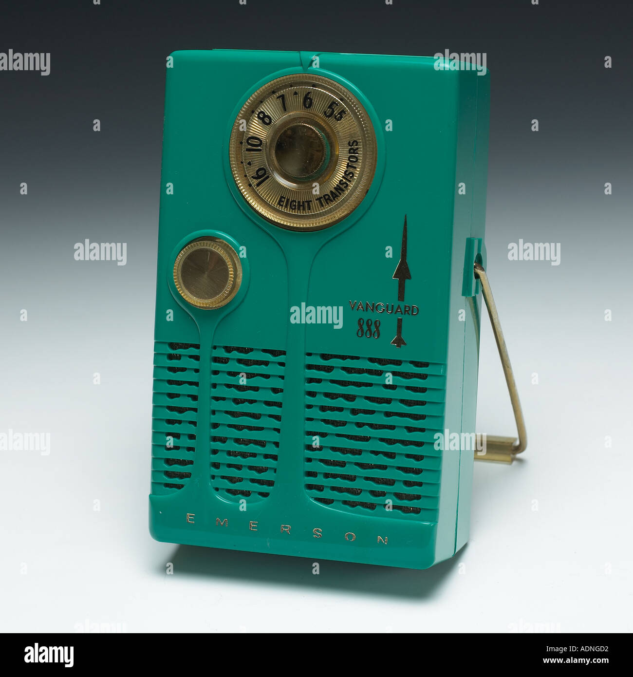 emerson vanguard transistor radio Stock Photo - Alamy