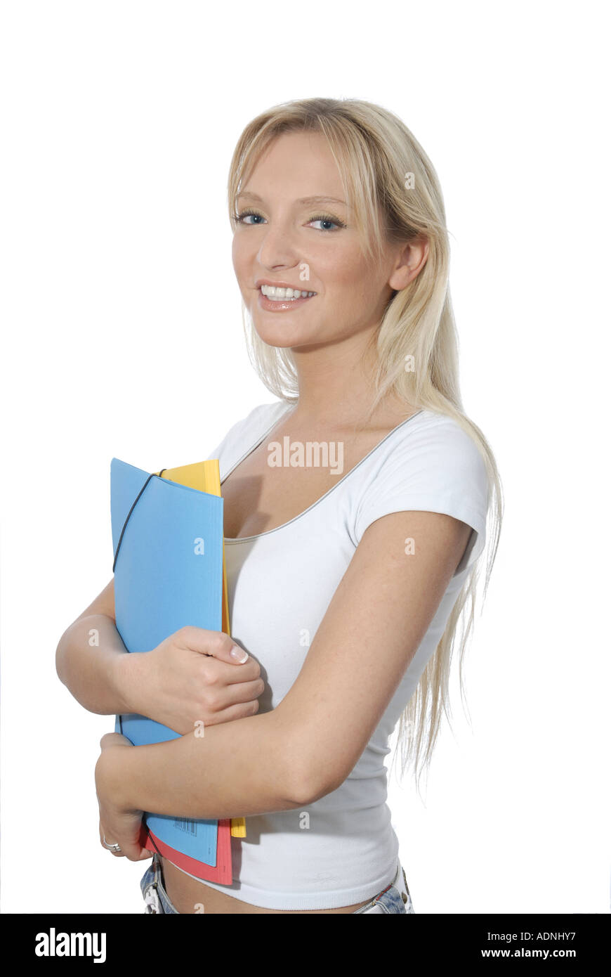 Junge Frau blond lacht laechelt freundlich positiv Buero Arbeit Unterlagen Verwaltung Stock Photo