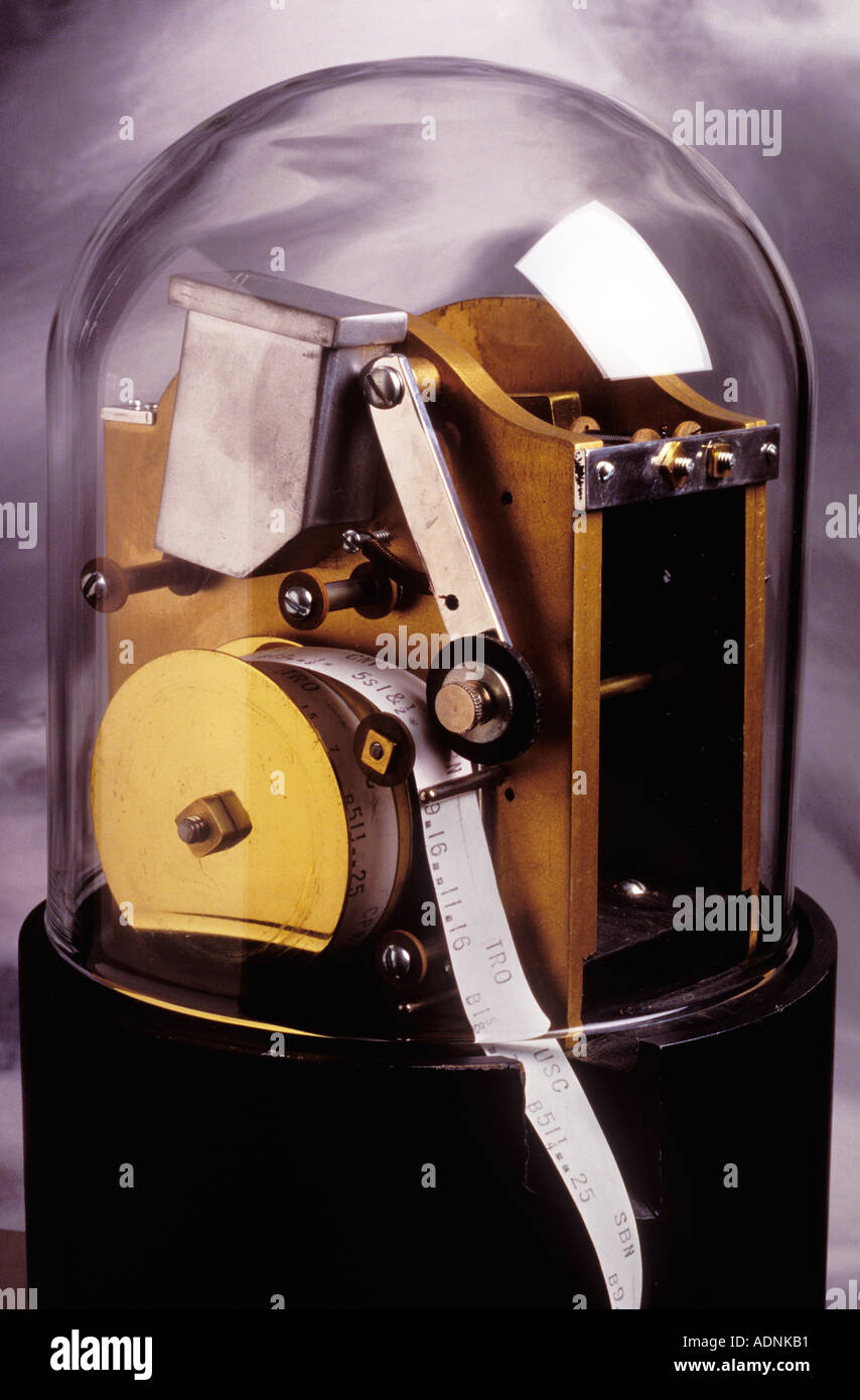 Ticker tape machine hires stock photography and images Alamy