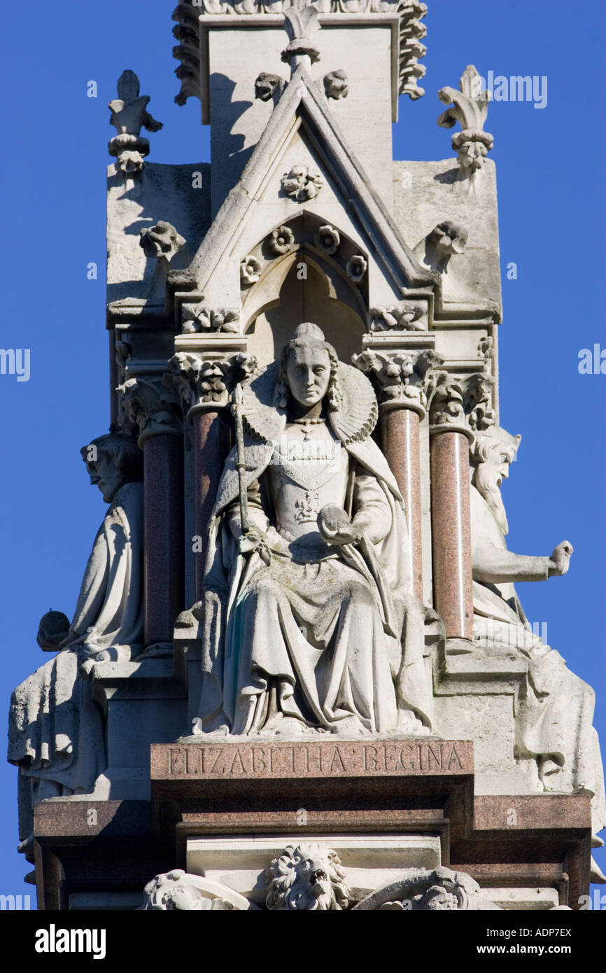 Queen Elizabeth I statue on Westminster School Memorial outside