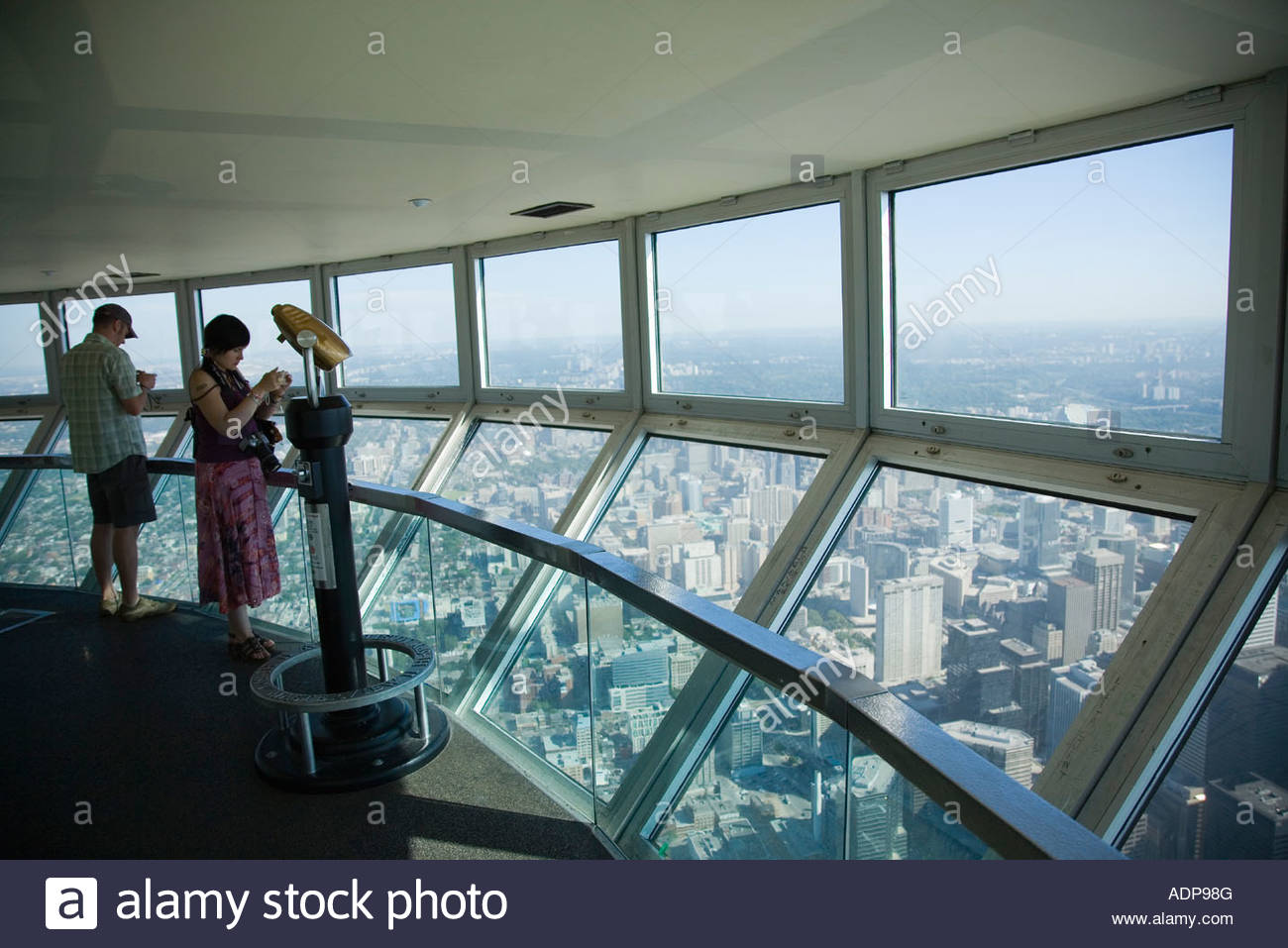 Tourists In The Sky Pod The World S Highest Observation Deck