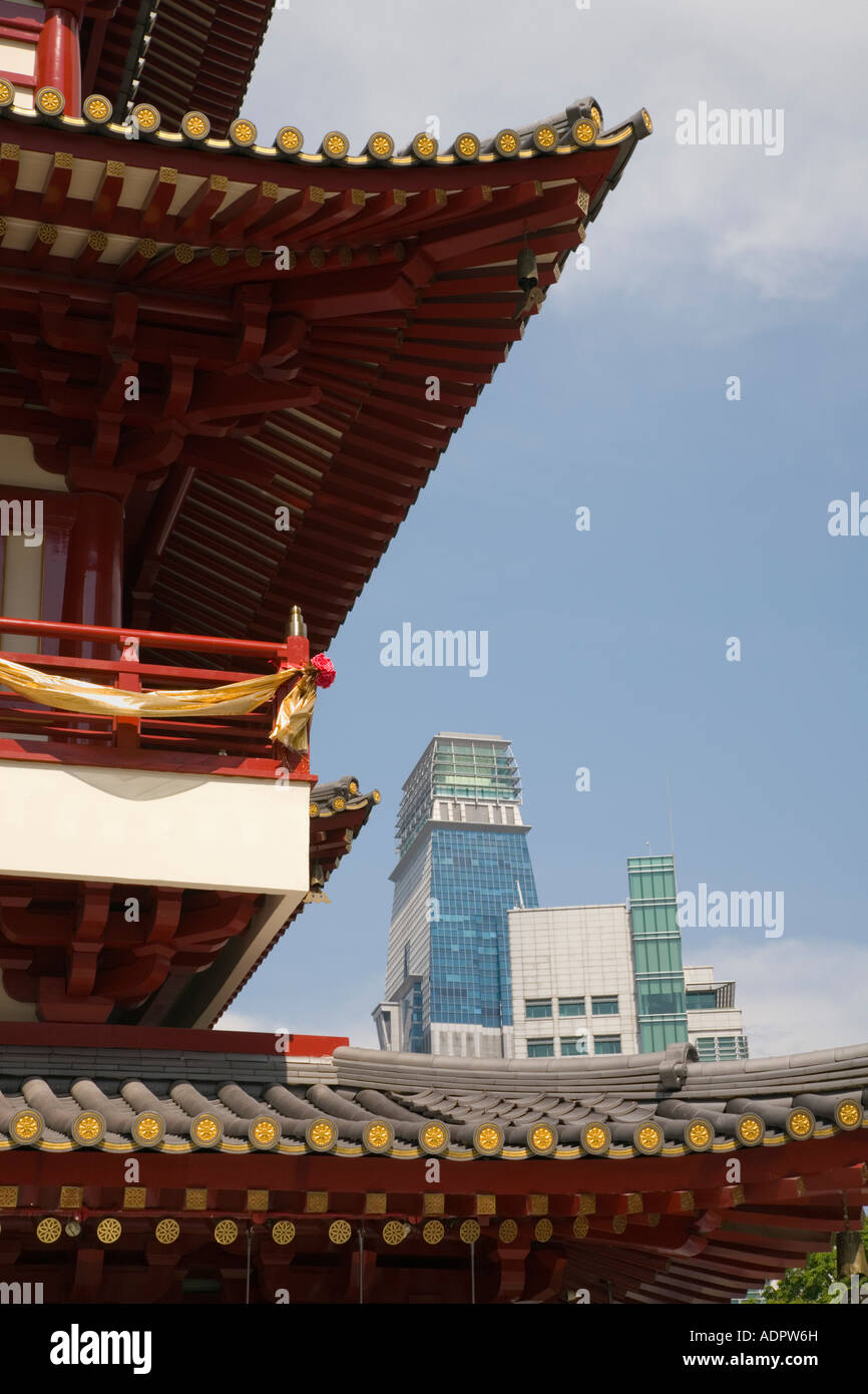 New Buddha Tooth Relic Temple BTRTS pagoda building detai Chinatown Outram Singapore Stock Photo
