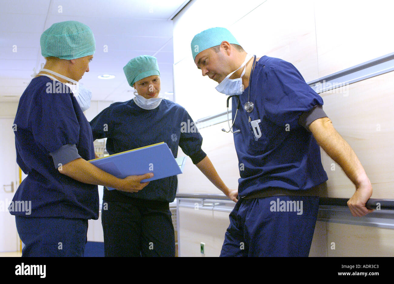 Doctors discussing treatment Stock Photo