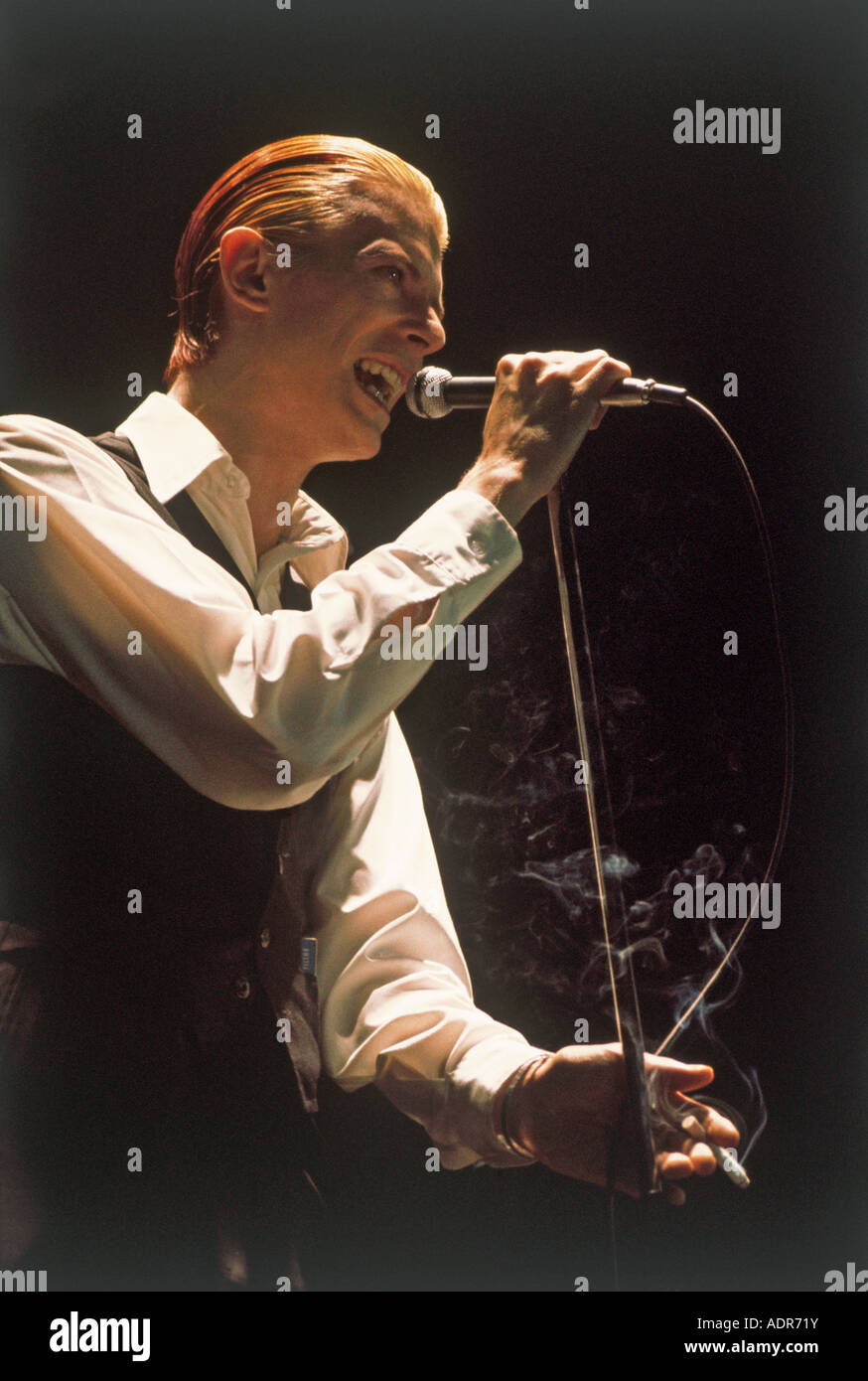 DAVID BOWIE (1947-2016) as the Thin White Duke in 1974 Stock Photo