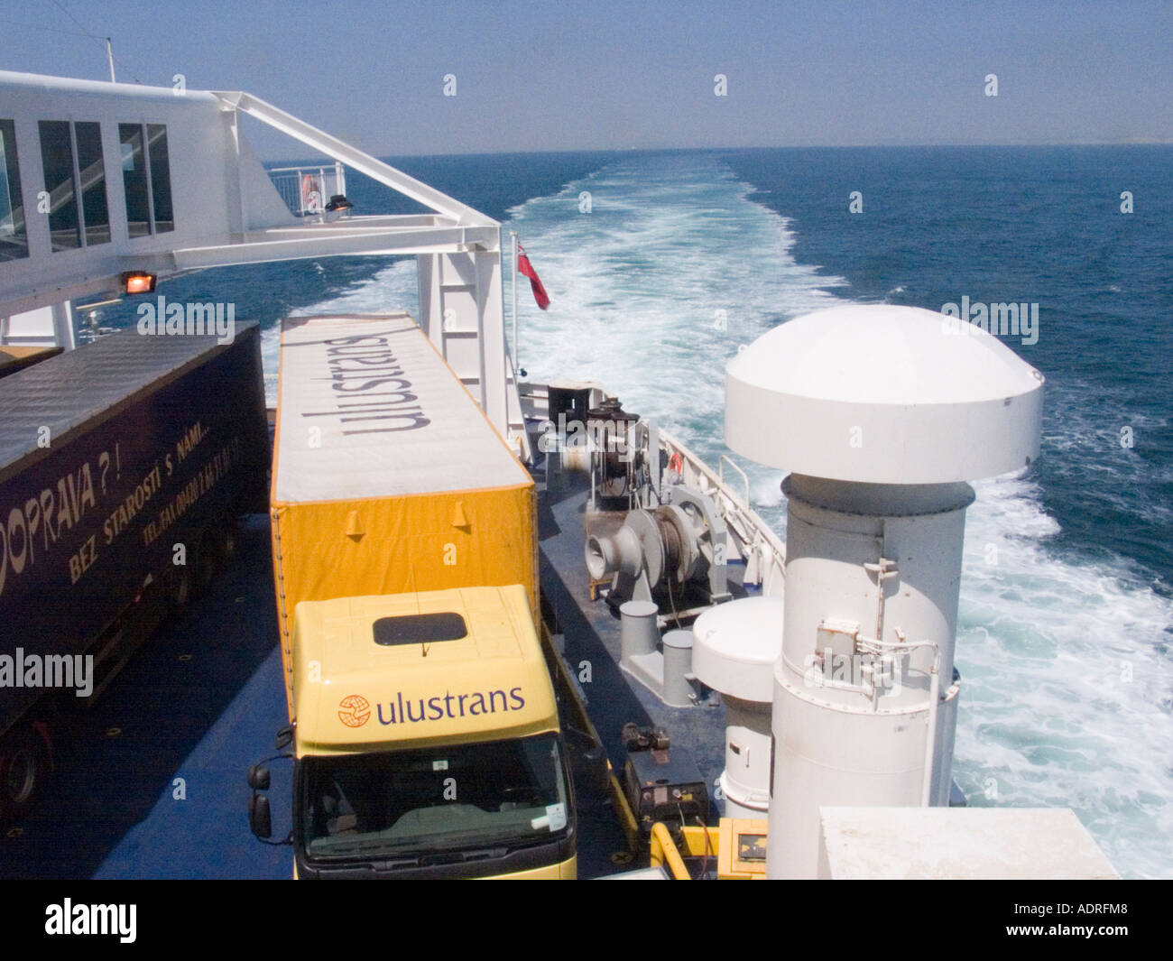 P&O Ferry Dover to Calais Stock Photo Alamy