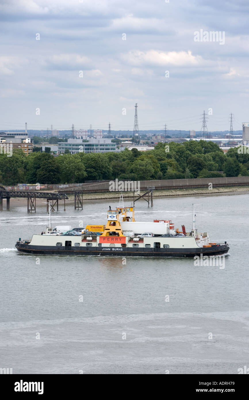 Woolwich ferry crossing the Thames East London Stock Photo Alamy