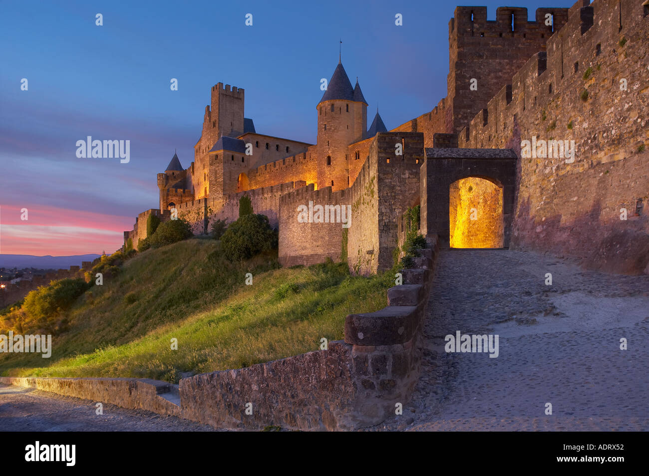 Majestic medieval ramparts hi-res stock photography and images - Alamy