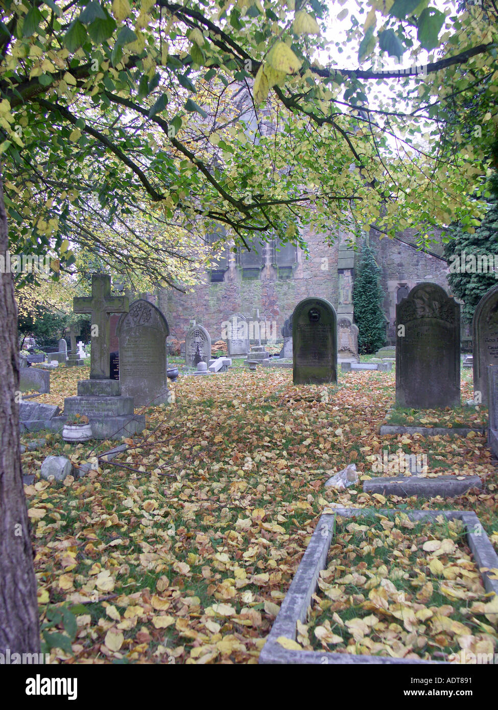 Autumn in St Paul s Churchyard Fazeley Stock Photo