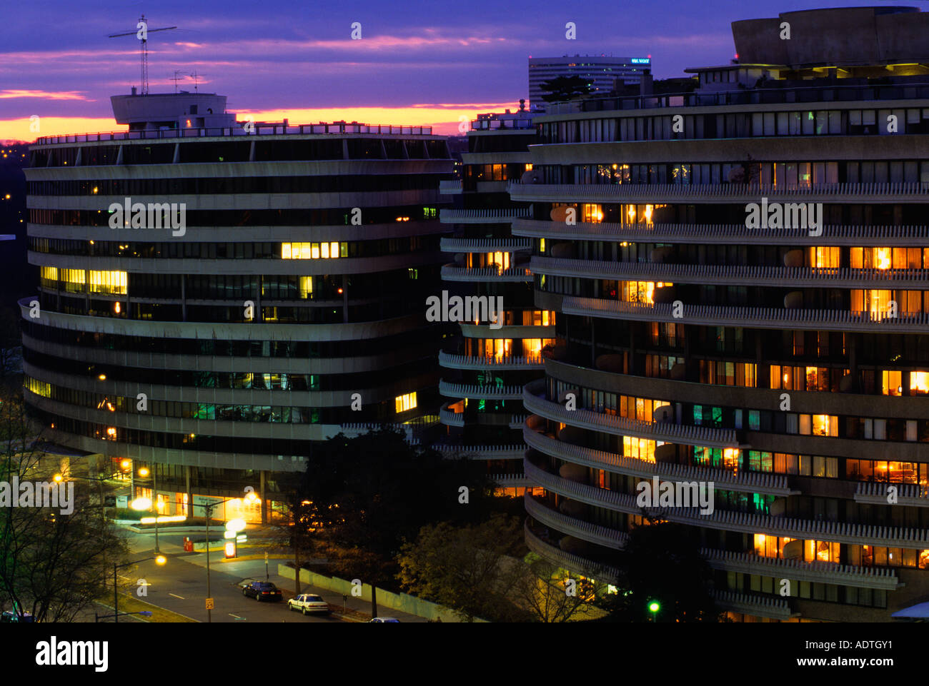 Watergate apartment complex night hires stock photography and images