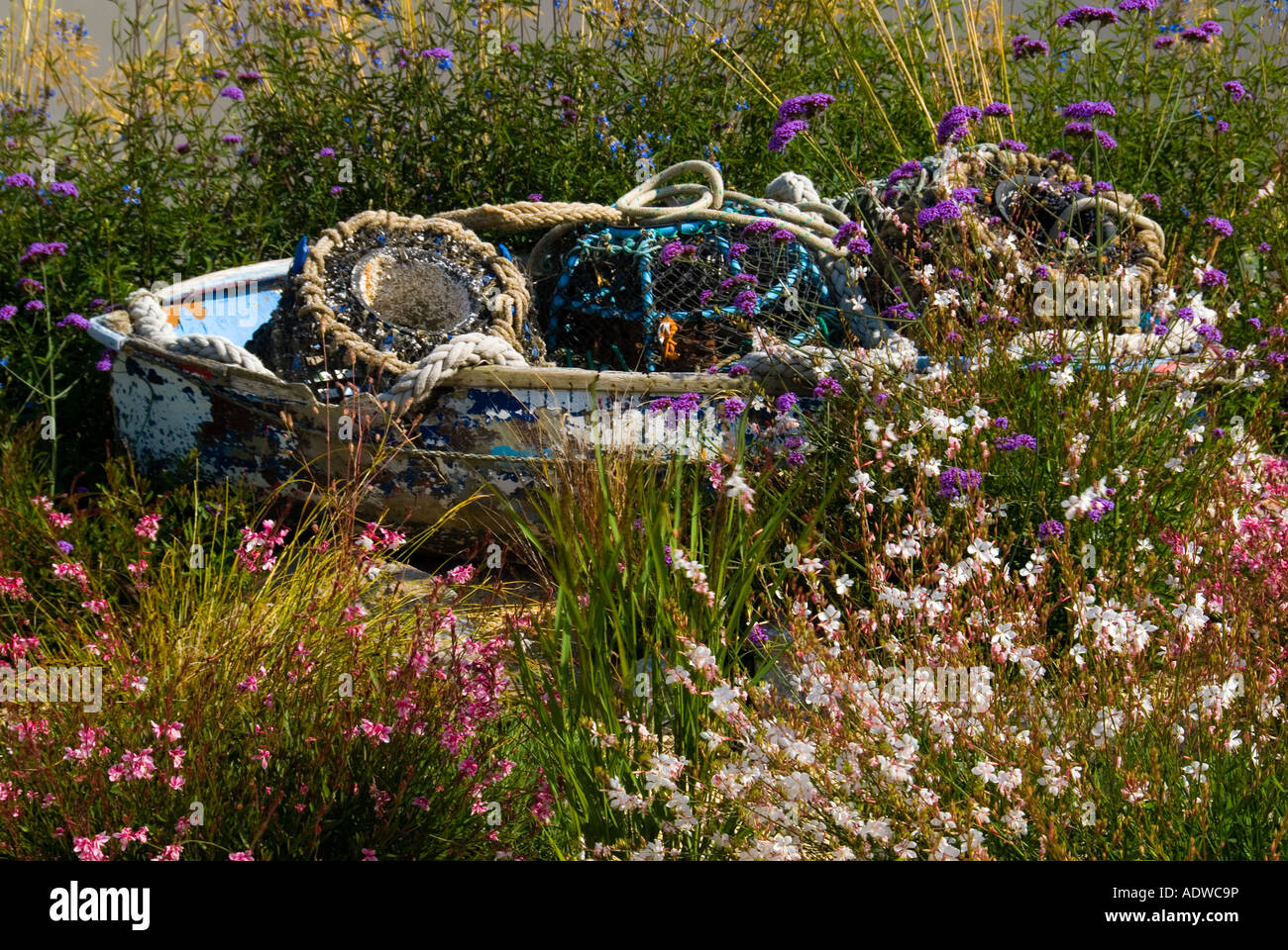 Nautical theme garden hi-res stock photography and images - Alamy