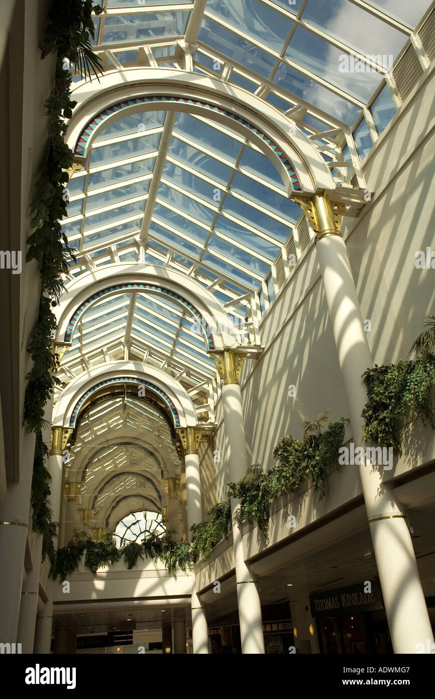 Queens arcade shopping centre cardiff hires stock photography and images Alamy