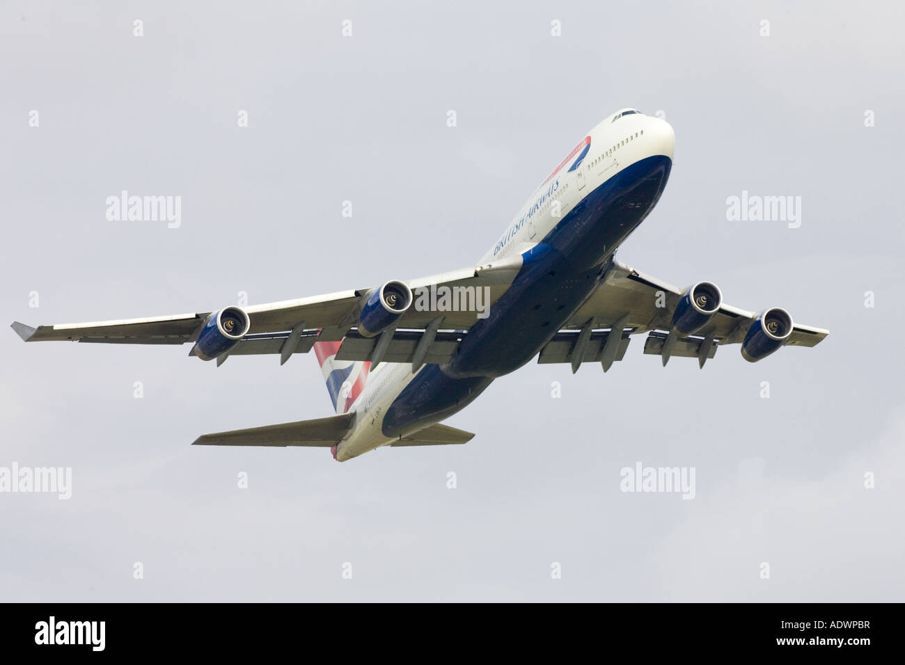 Jumbo Jet Flying High Resolution Stock Photography and Images Alamy