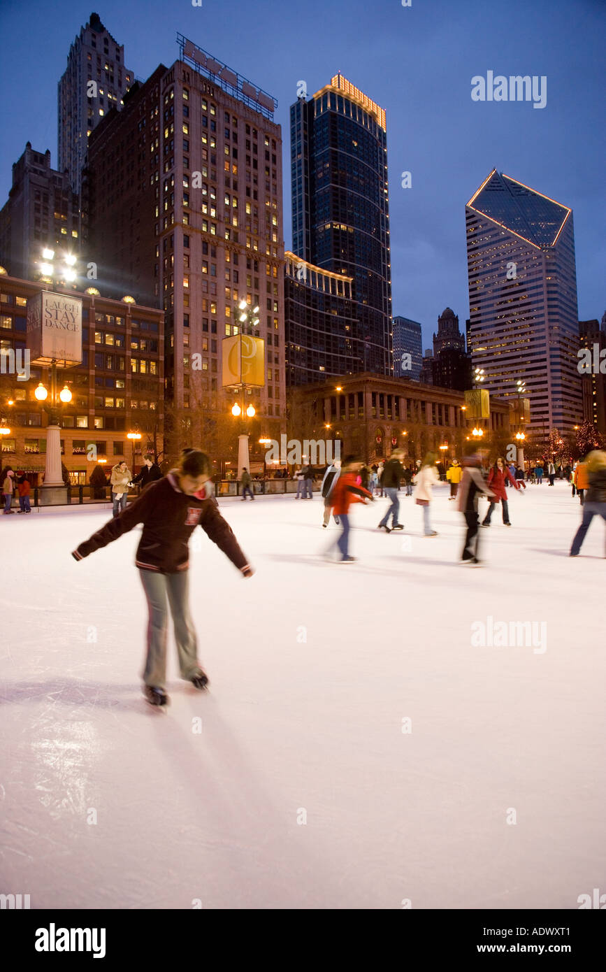 skaters in ice rink in Millennium Park Chicago Illinois Stock Photo Alamy