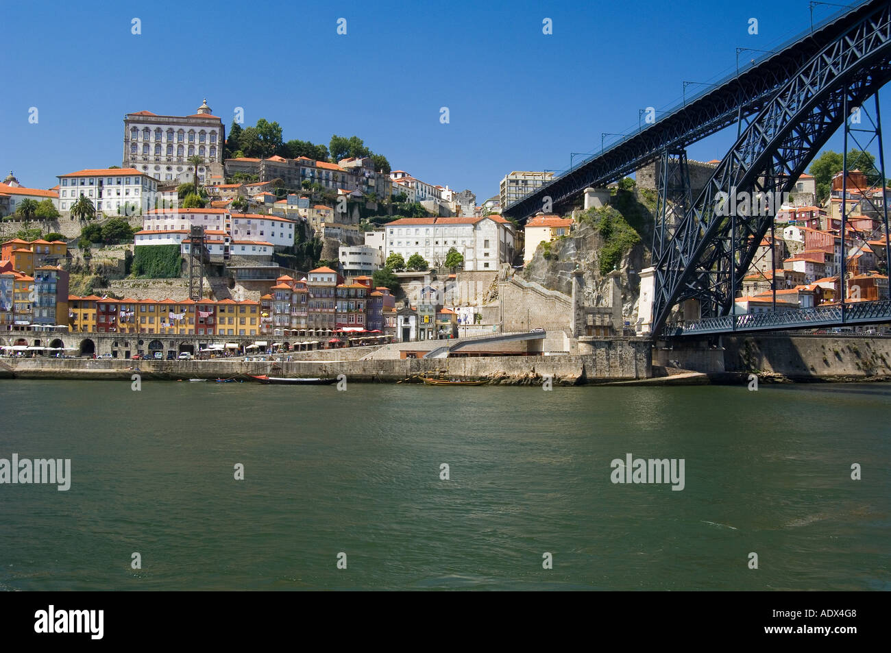 Buildings on the hill to the north west of the giant Ponte de Dom Luis I bridge, Porto, Portugal Stock Photo