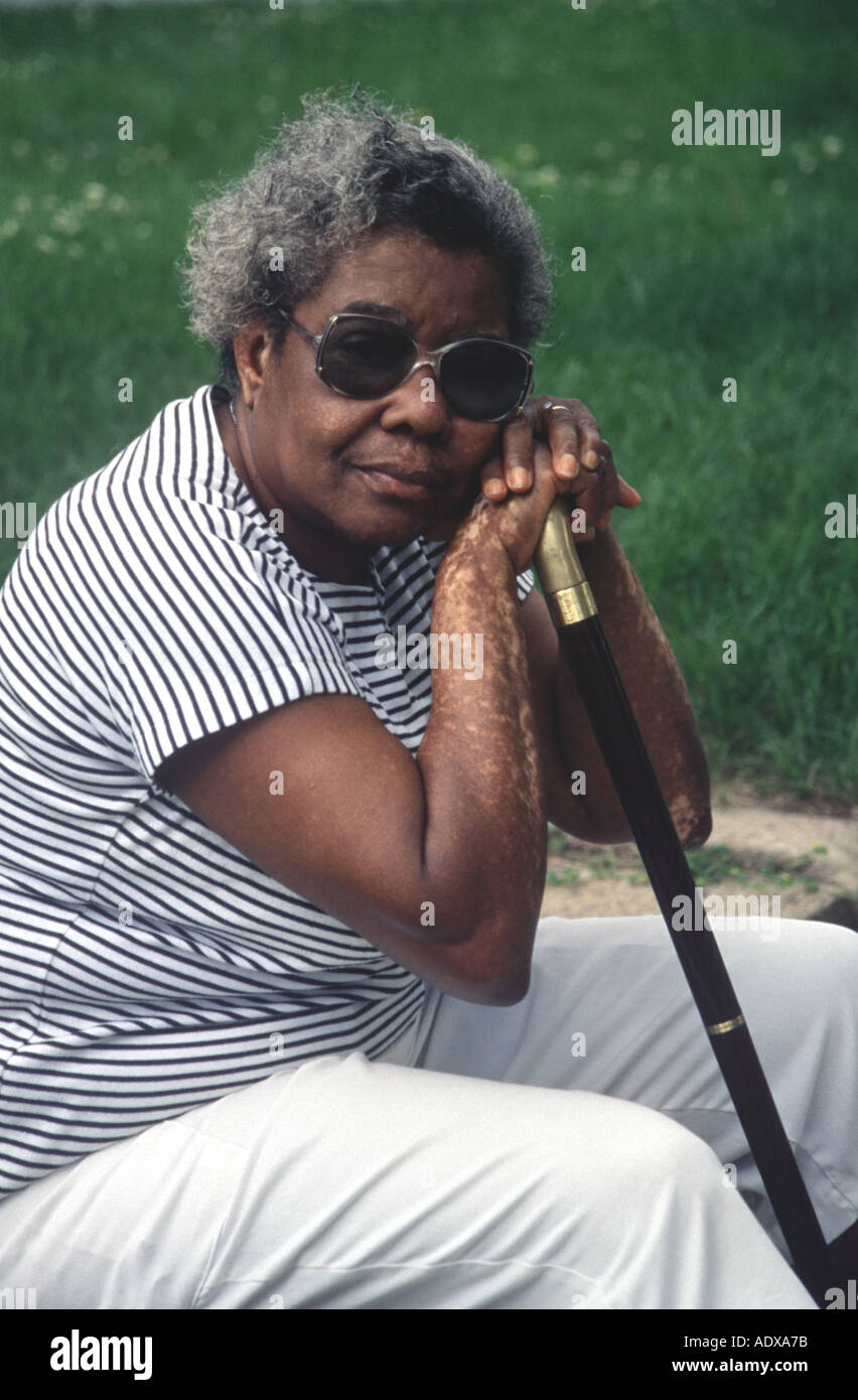 Black old woman hi-res stock photography and images - Alamy