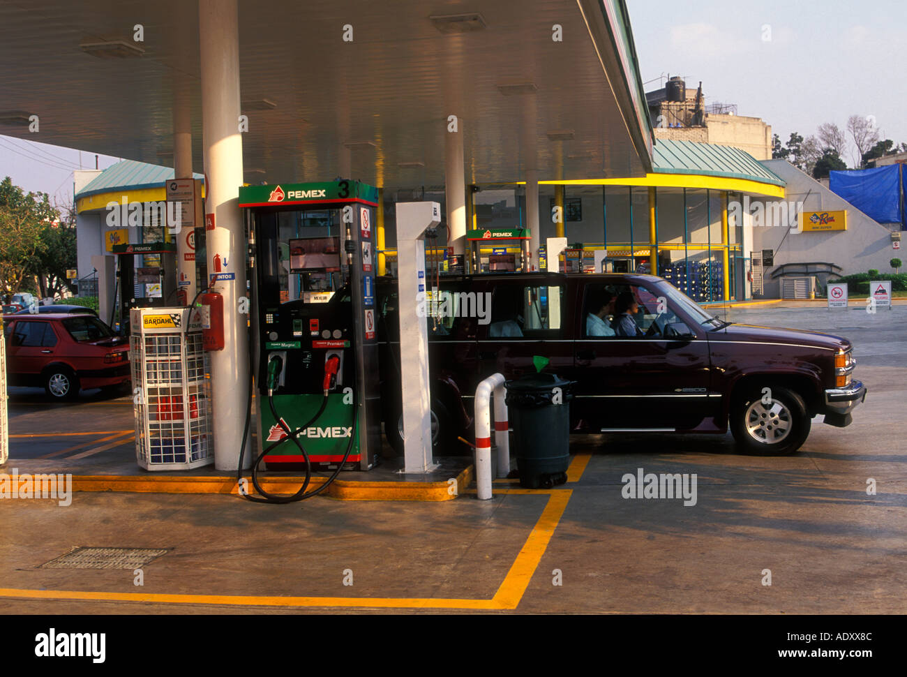 Mexican people, automobile, car, fuel stop, getting gas, gas pumps
