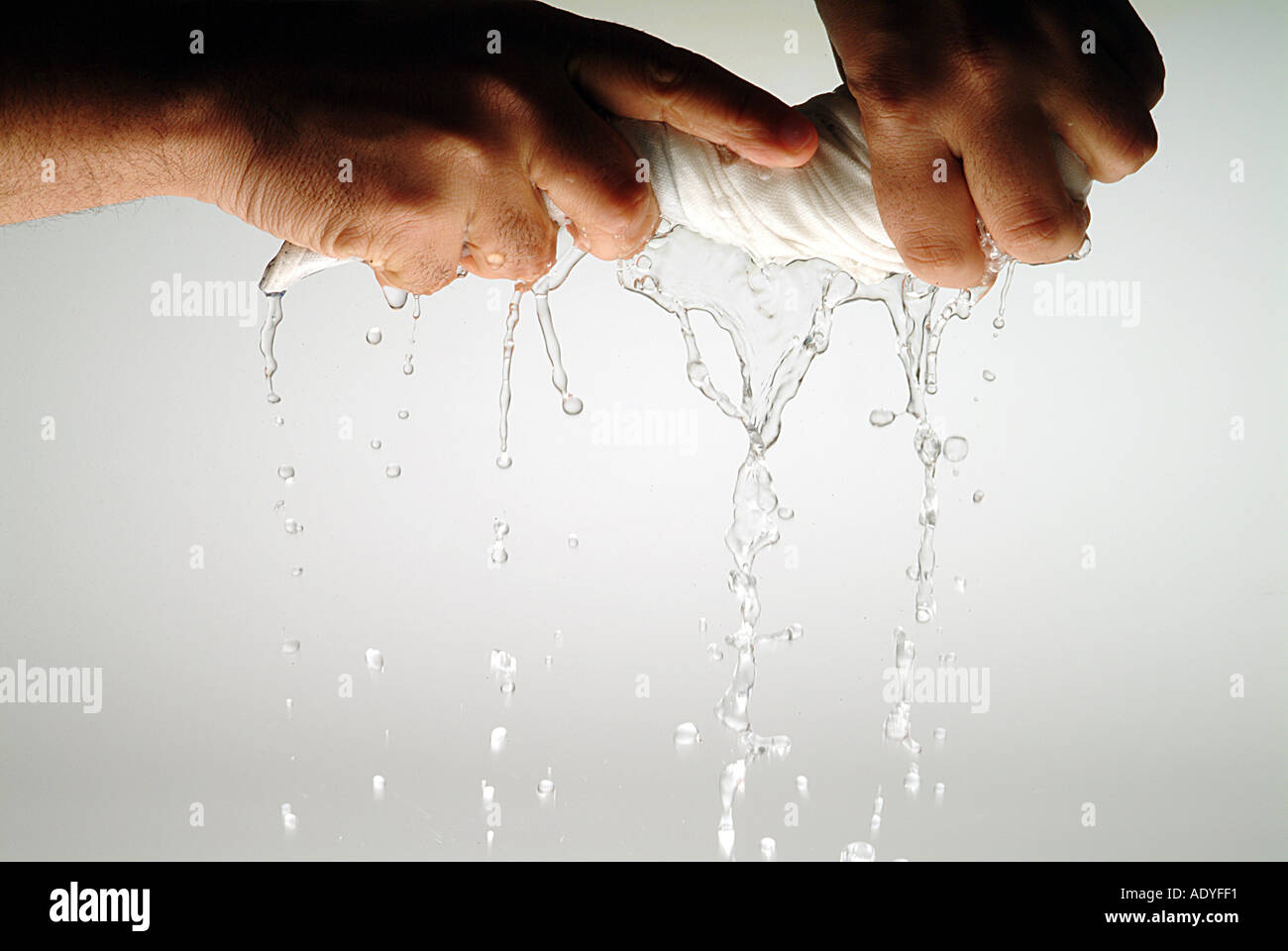 Liquid II water wet moisture sweat spill spilled 2l old water hand