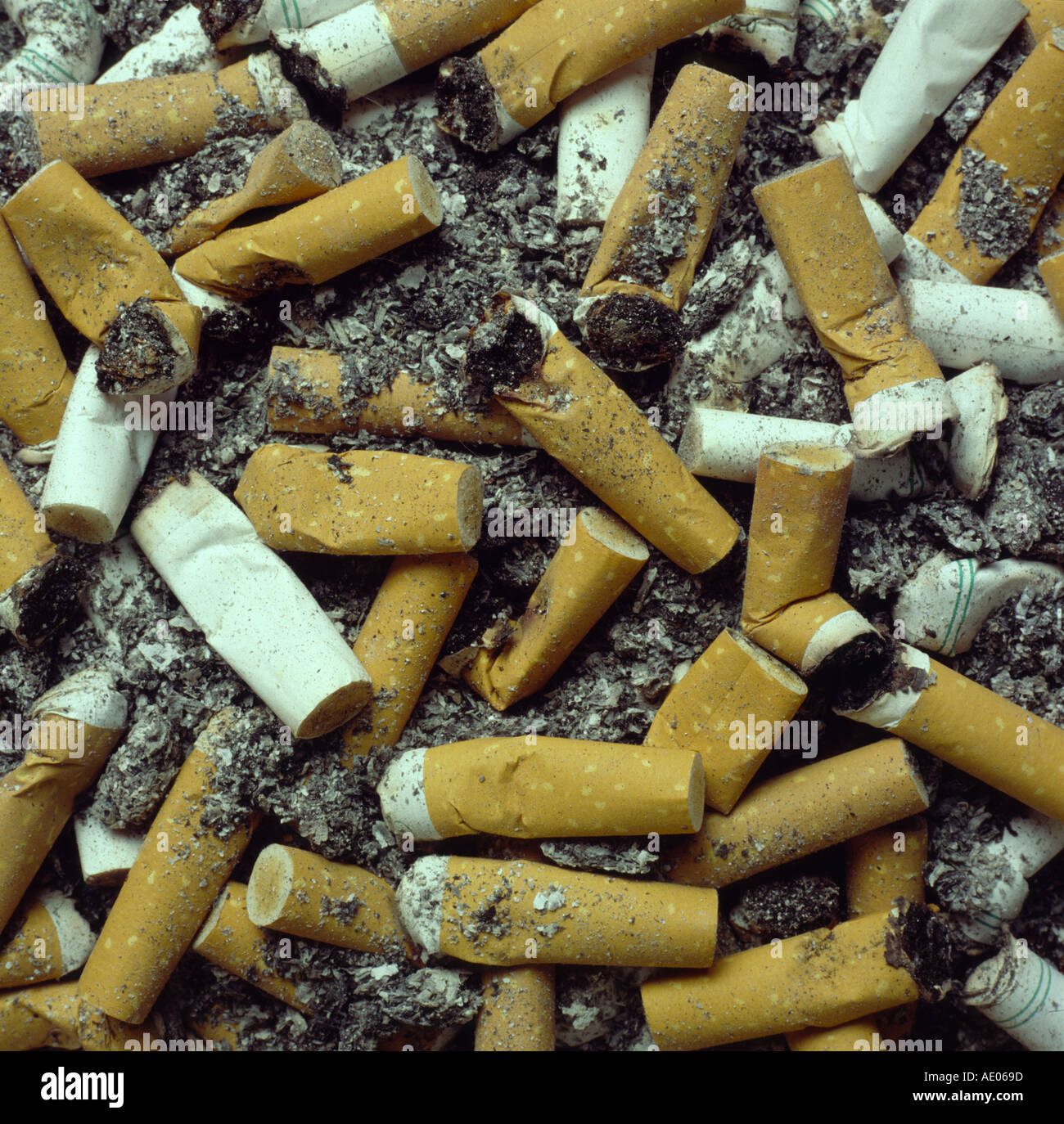 Cigarette stubs hi-res stock photography and images
