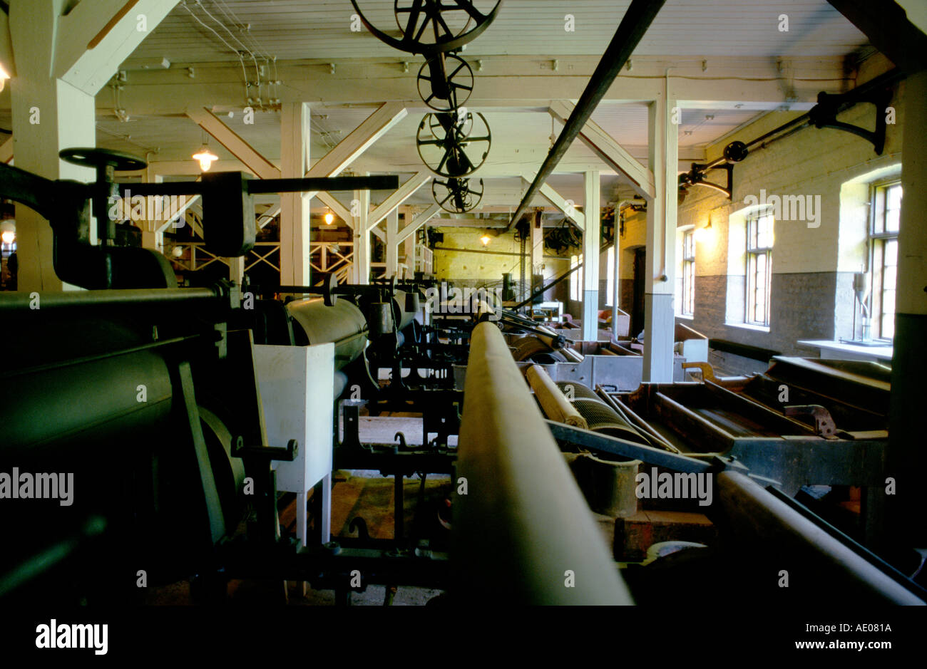 Old machines hi-res stock photography and images - Alamy