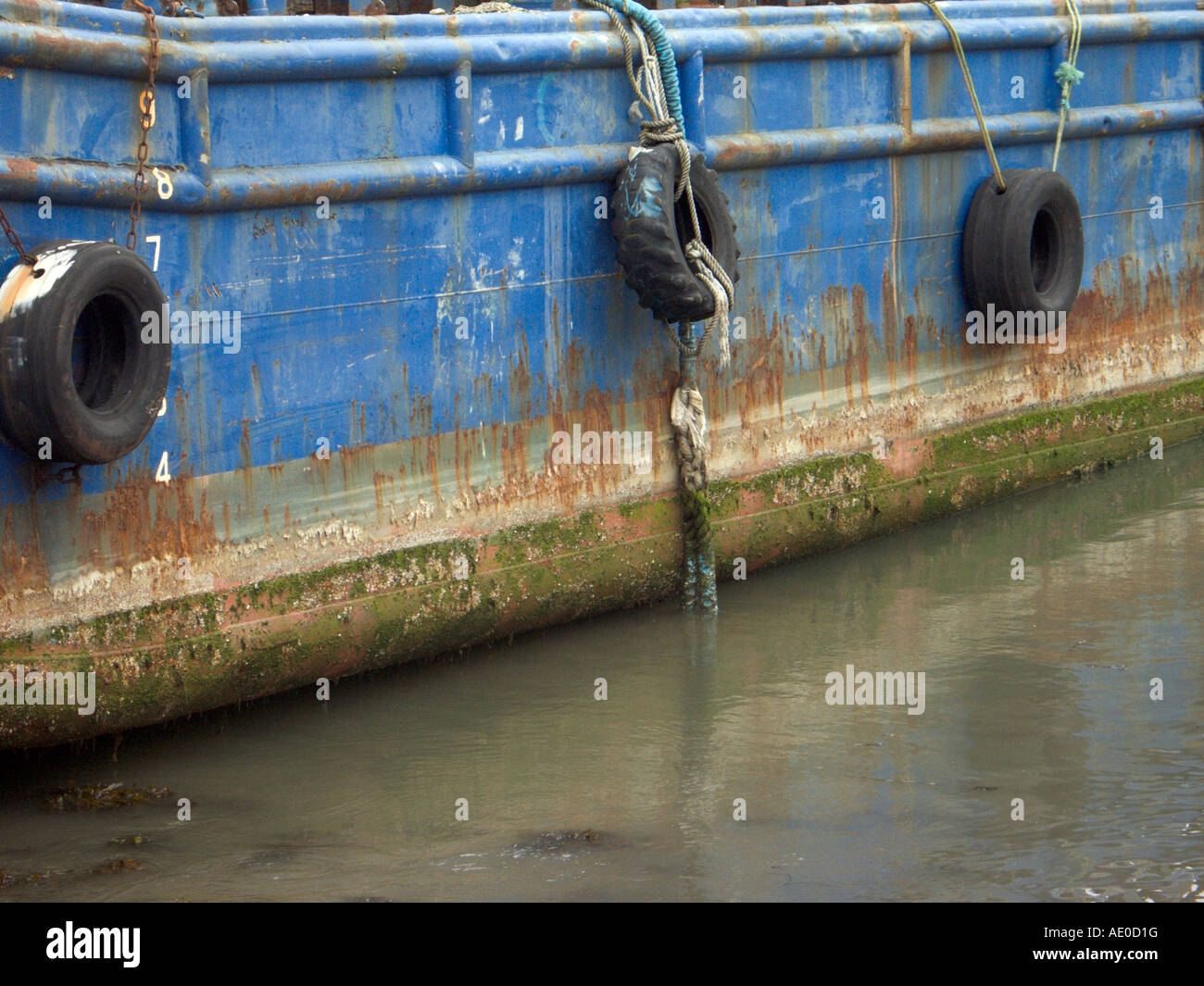 Rubber tires on side boat hi-res stock photography and images - Alamy