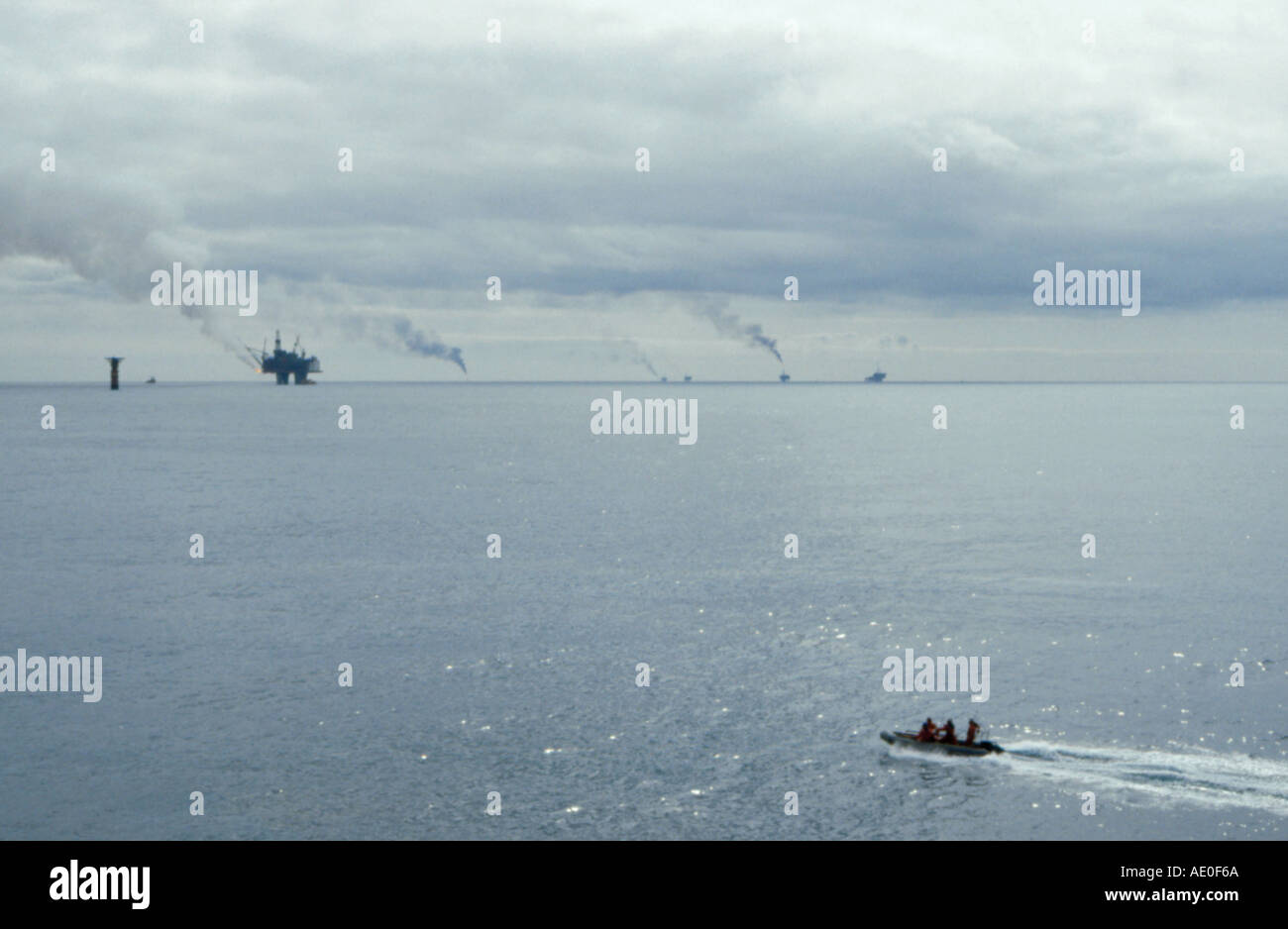 Oil rigs north sea hi-res stock photography and images - Alamy