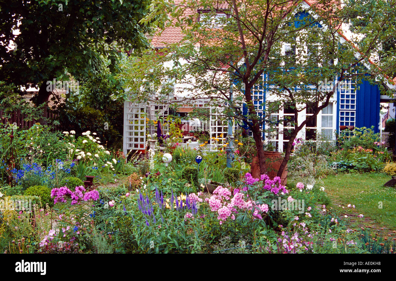 Garten deutschland germany beautiful garden aspect Stock Photo Alamy