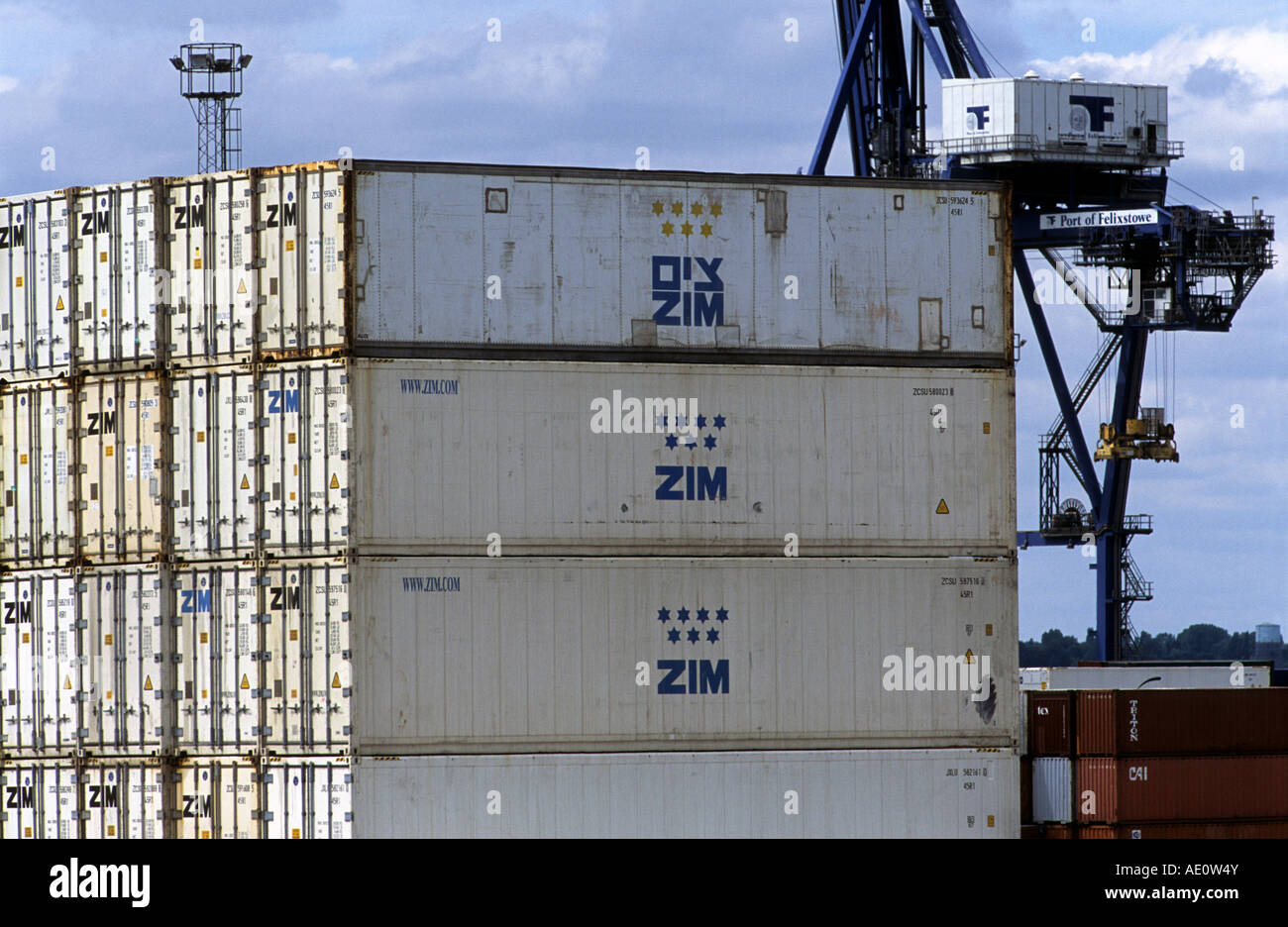 Stacked shipping containers felixstowe hi-res stock photography and ...