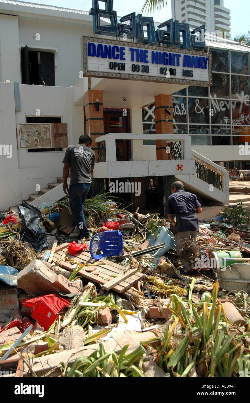 Cleaning up the wreckage in Phuket after 2004 Tsunami Stock Photo - Alamy