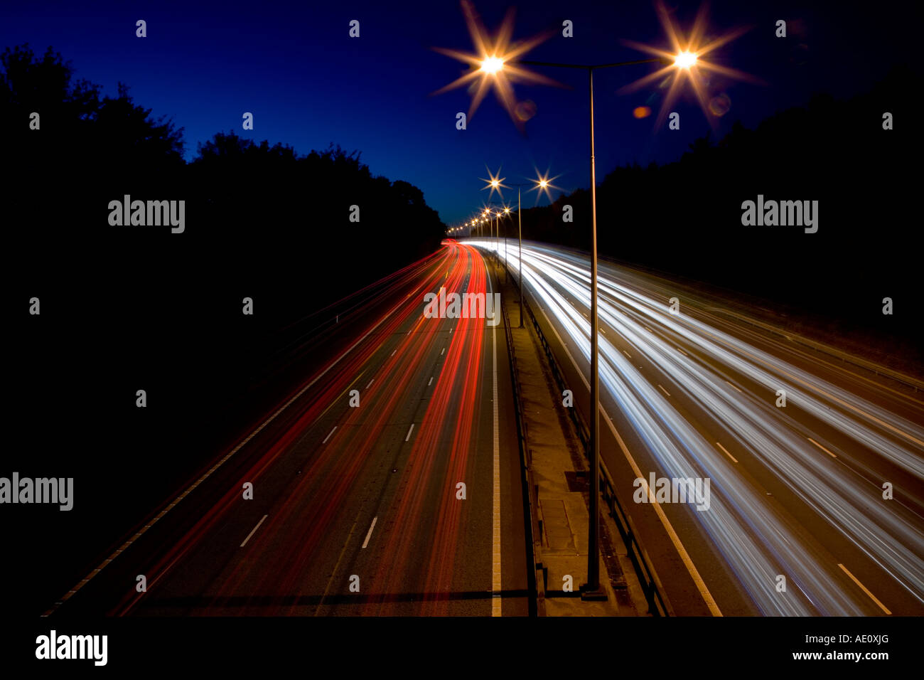 Streaks of head tail lights hi-res stock photography and images - Alamy