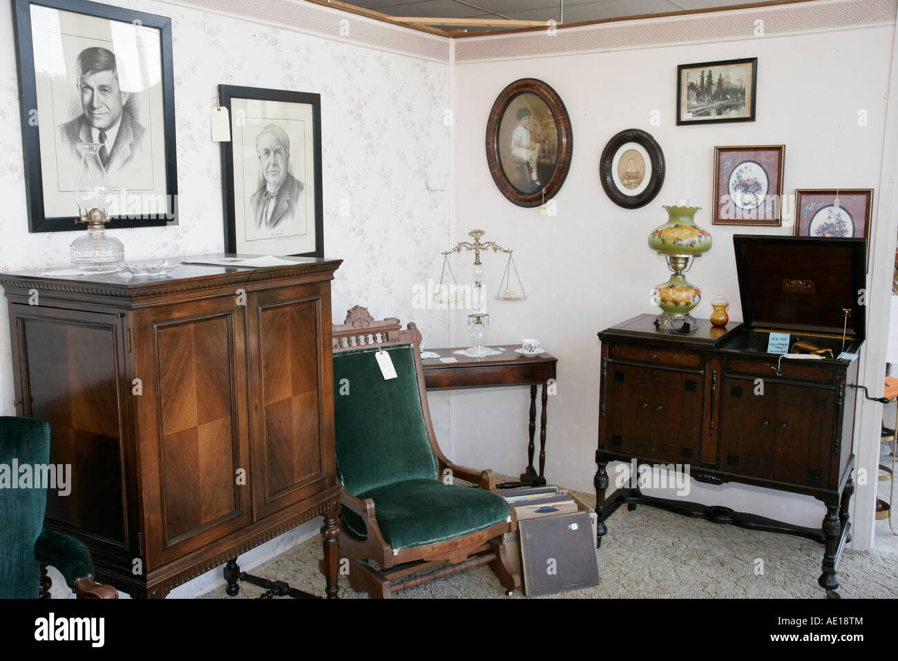 Indiana Chesterton,Yesterday's Treasures Antique Mall,furniture display