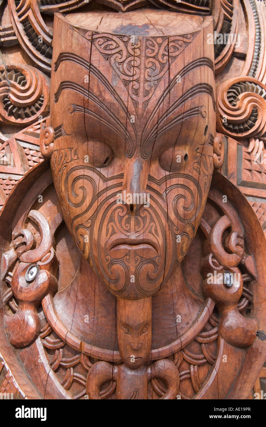 Carvings depict tribal ancestor hi-res stock photography and images - Alamy