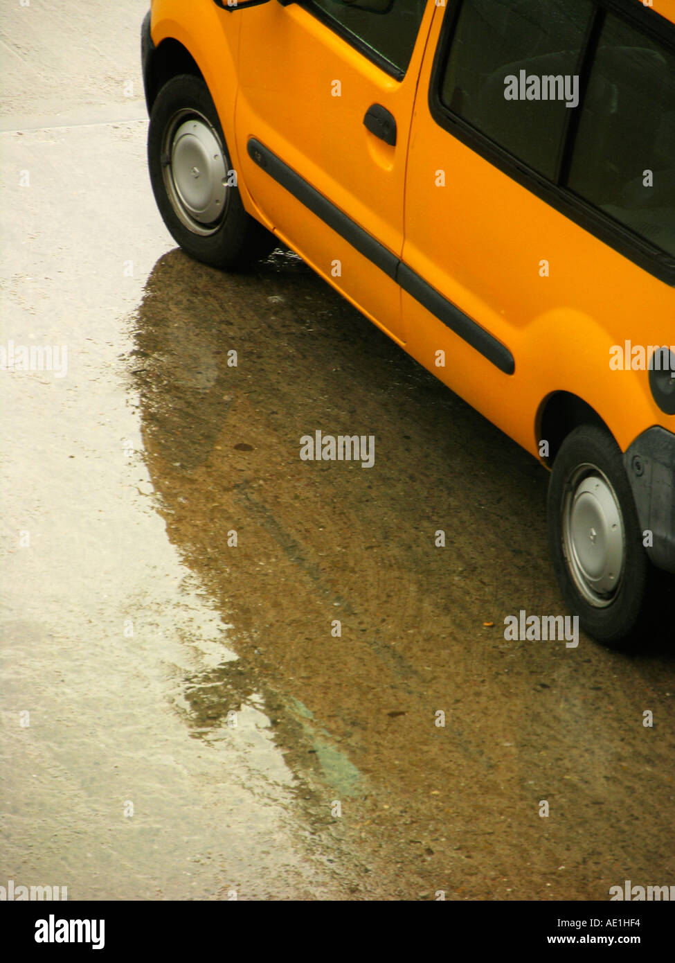 Car blacked out windows hires stock photography and images Alamy