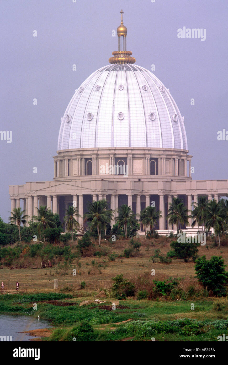 Notre Dame de la Paix Basilica, Yamoussoukro, Ivory Coast Stock Photo