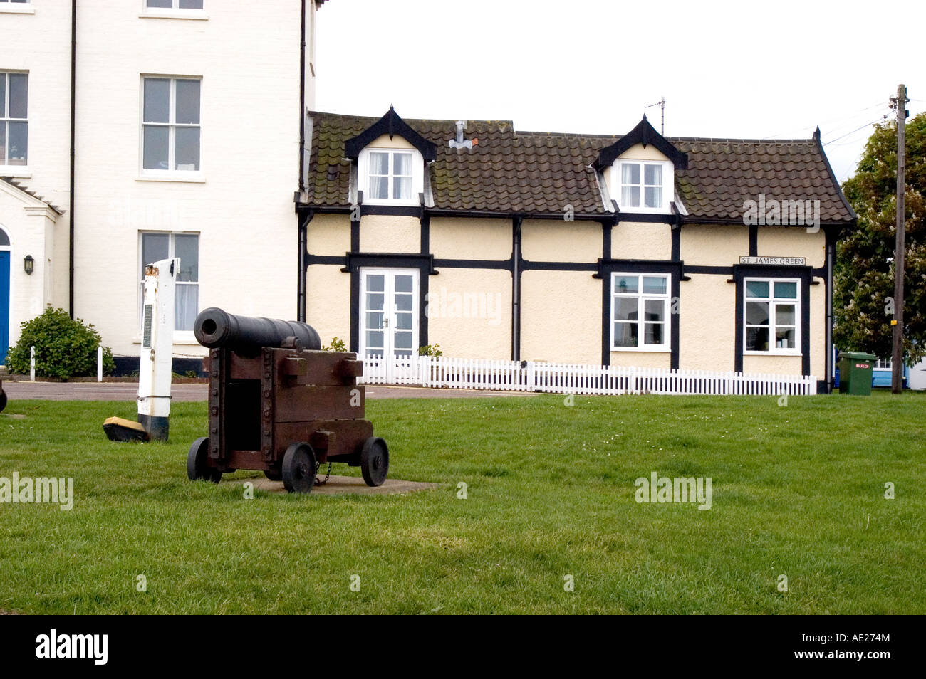 Cottage at Gun Hill Stock Photo Alamy