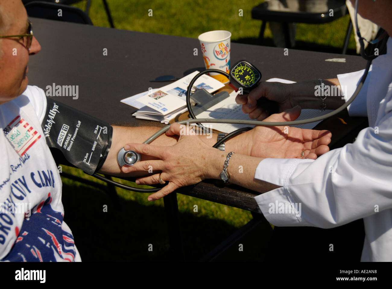 Blood pressure test hi-res stock photography and images - Alamy