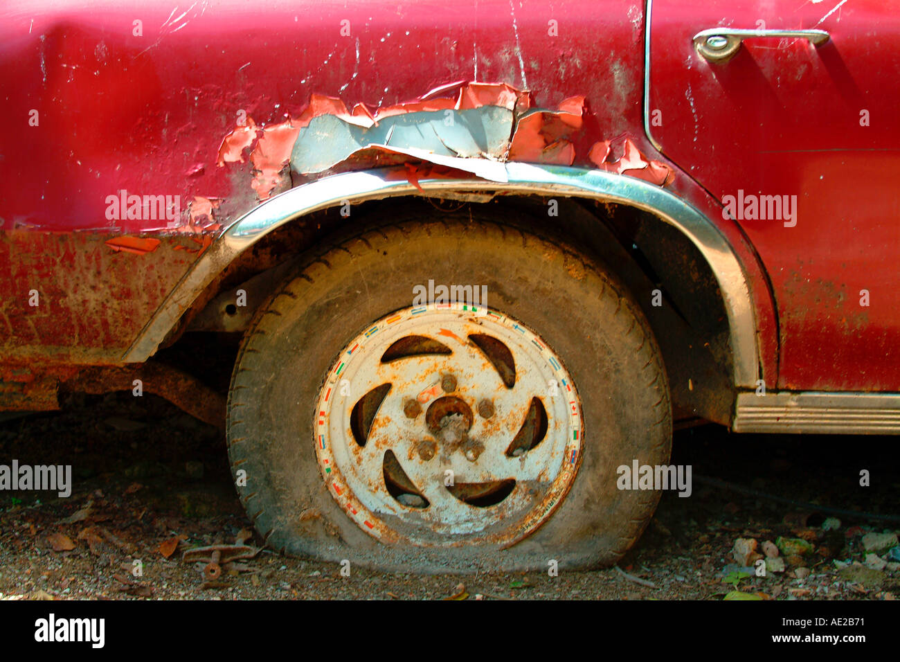 Wheel arch rust car hi-res stock photography and images - Alamy