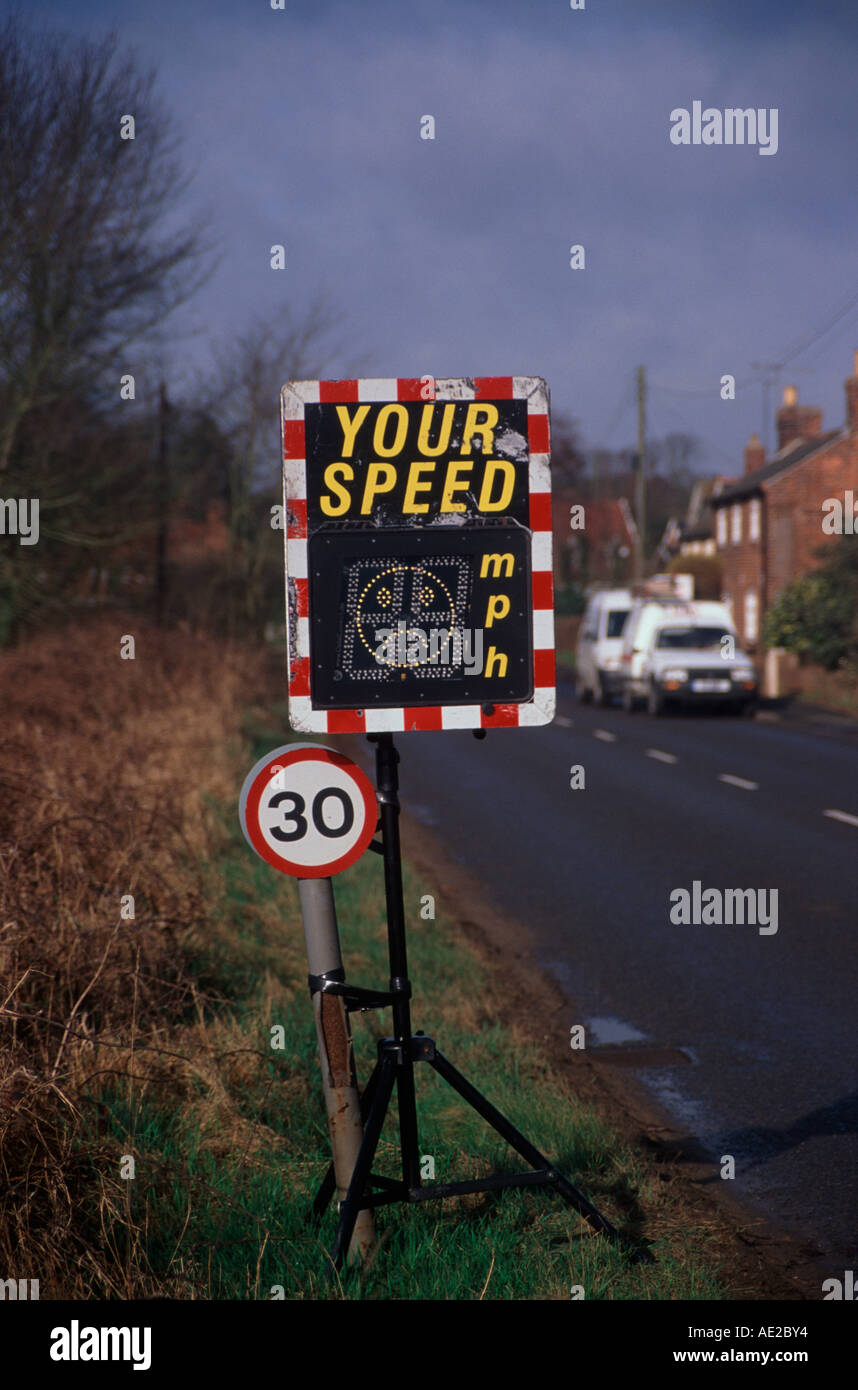 Speed control mobile electronic sign Stock Photo - Alamy