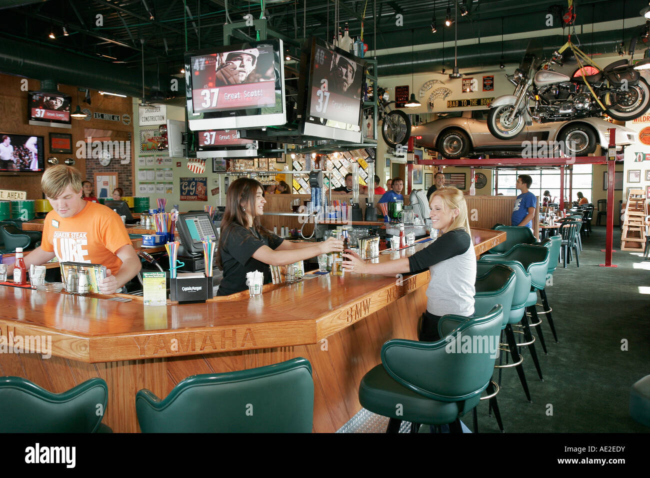 Indiana Portage Quaker Steak and Lube Best Wings USA restaurant Stock