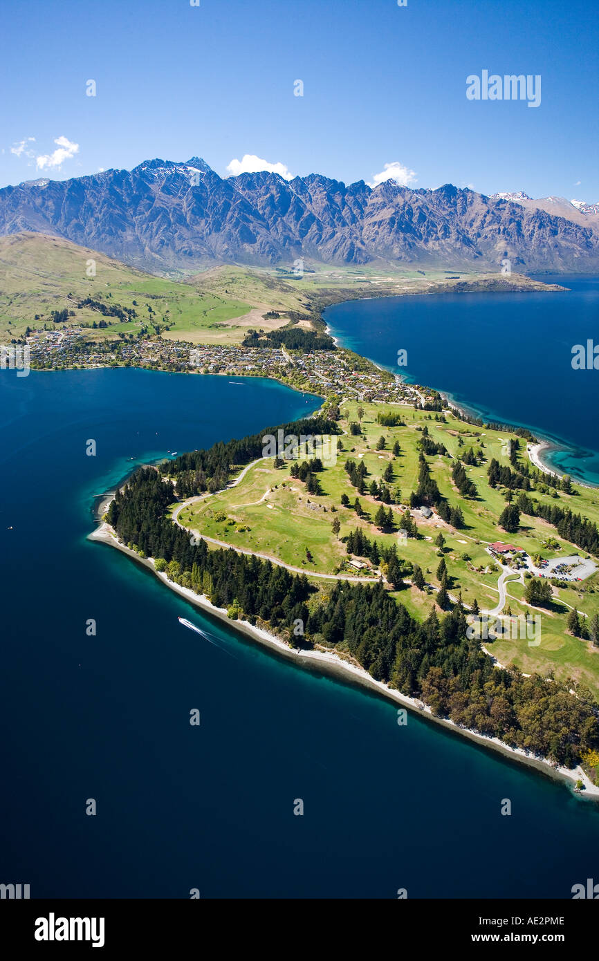 Lake Wakatipu Kelvin Heights Golf Course on Kelvin Peninsula and The ...