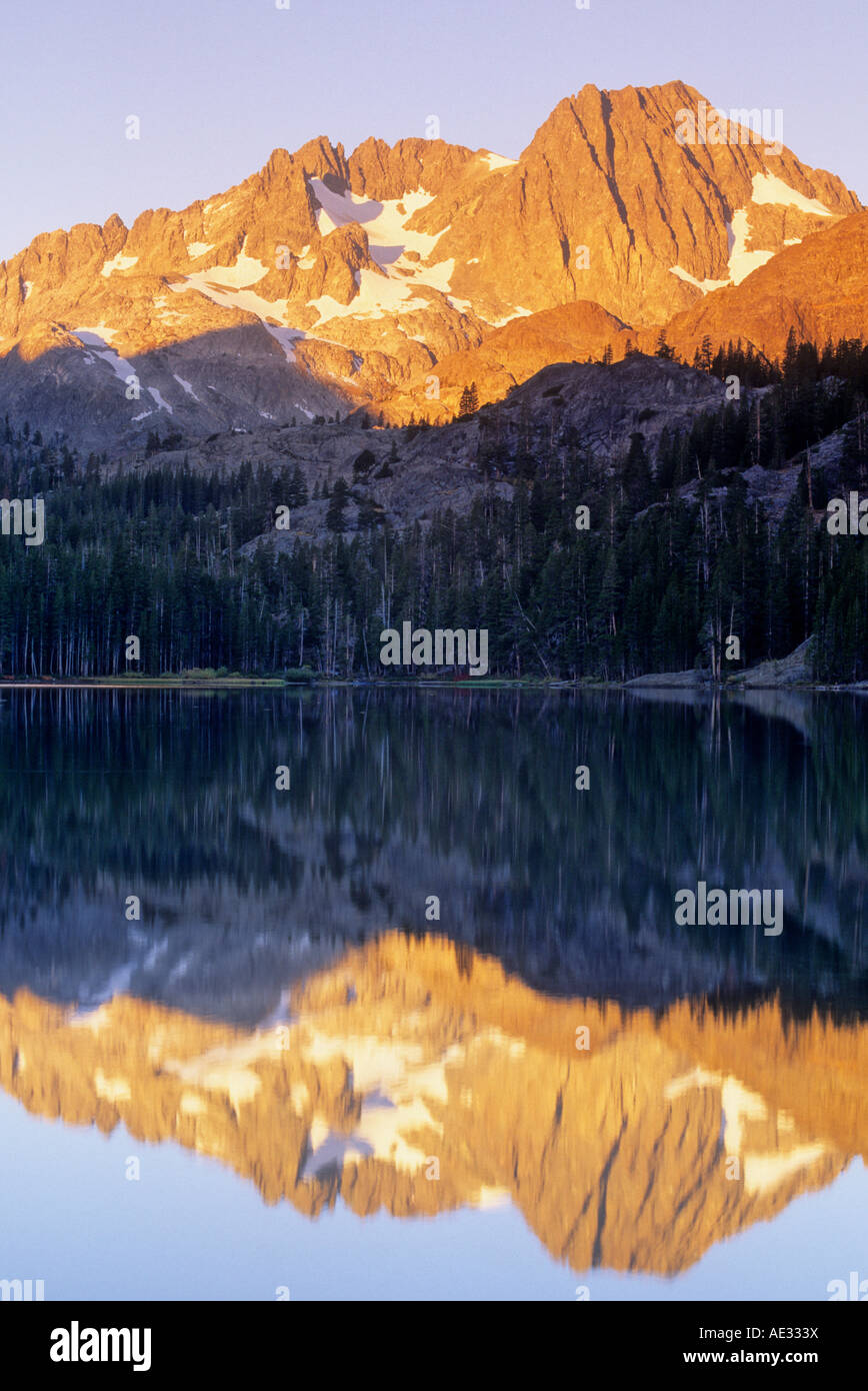 Sunrise on the Ritter Range in the Ansel Adams Wilderness, Inyo National  Forest, Sierra Nevada Mountain Range, California, USA Stock Photo - Alamy, image size:868x1390