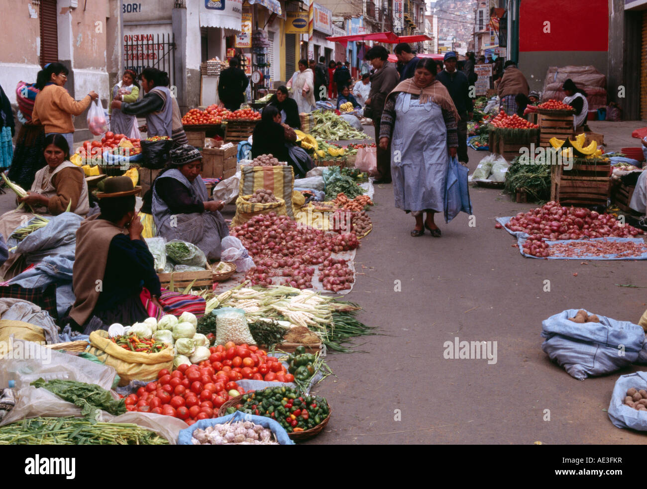 Street market - Calle Illampu, La Paz ,BOLIVIA Stock Photo