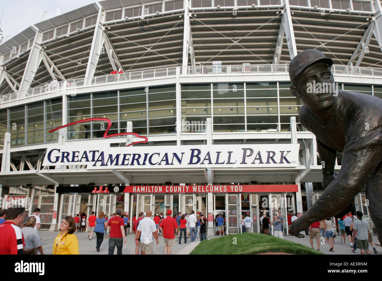 Cincinnati Ohio,Great American Ball Park,Reds,Major League Baseball,stadium,fans,statue,OH070728110 Stock Photo