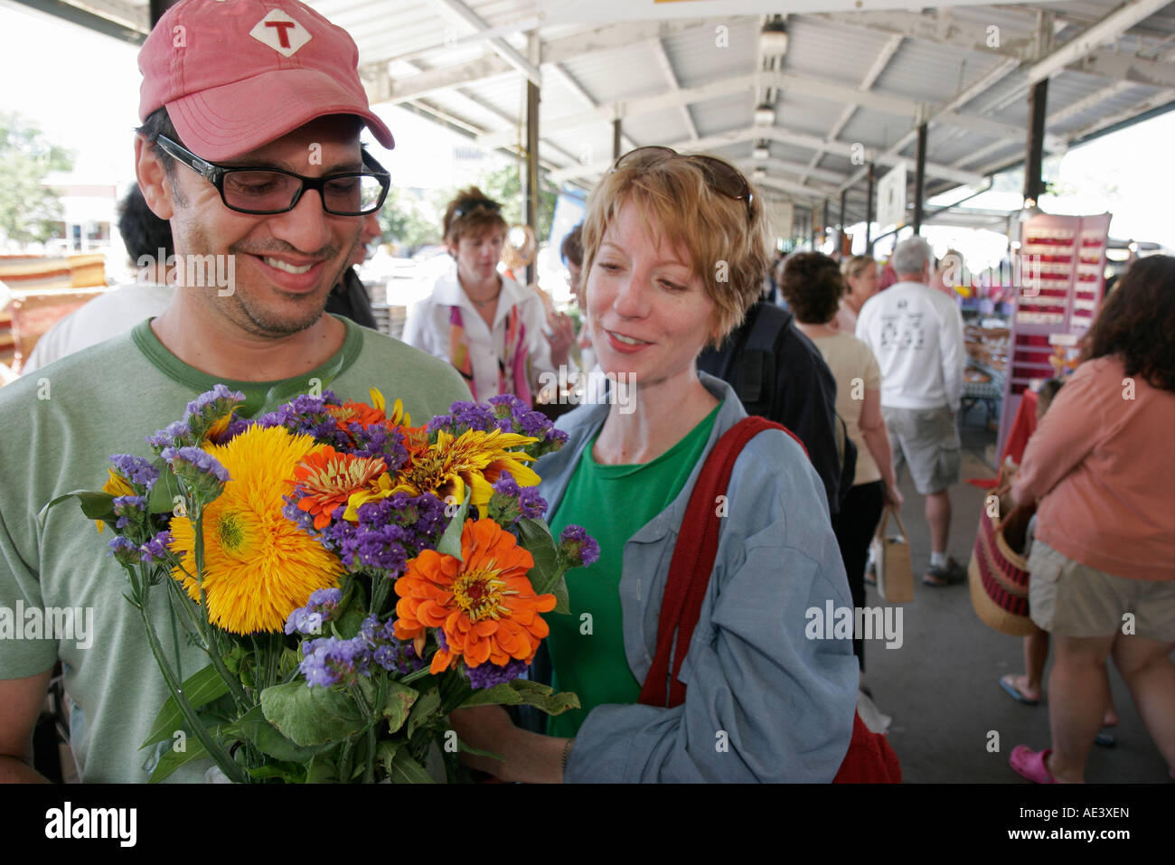Ann Arbor Michigan,Kerrytown historic Market District,farmers market,couple,adult,adults,fresh cut flower,flower,MI070721021 Stock Photo