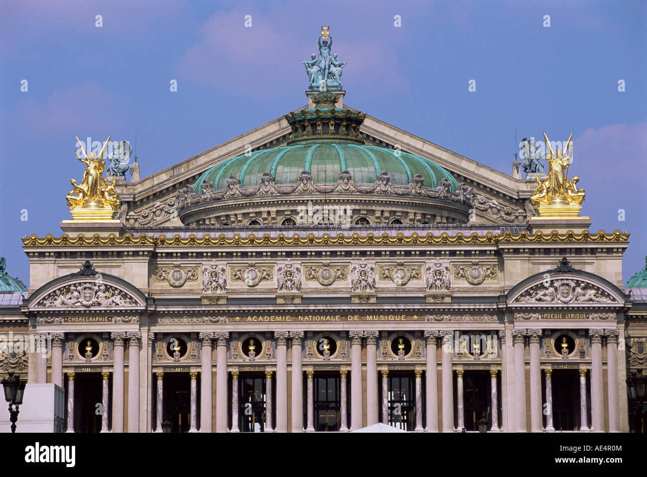 L'opera garnier hi-res stock photography and images - Alamy
