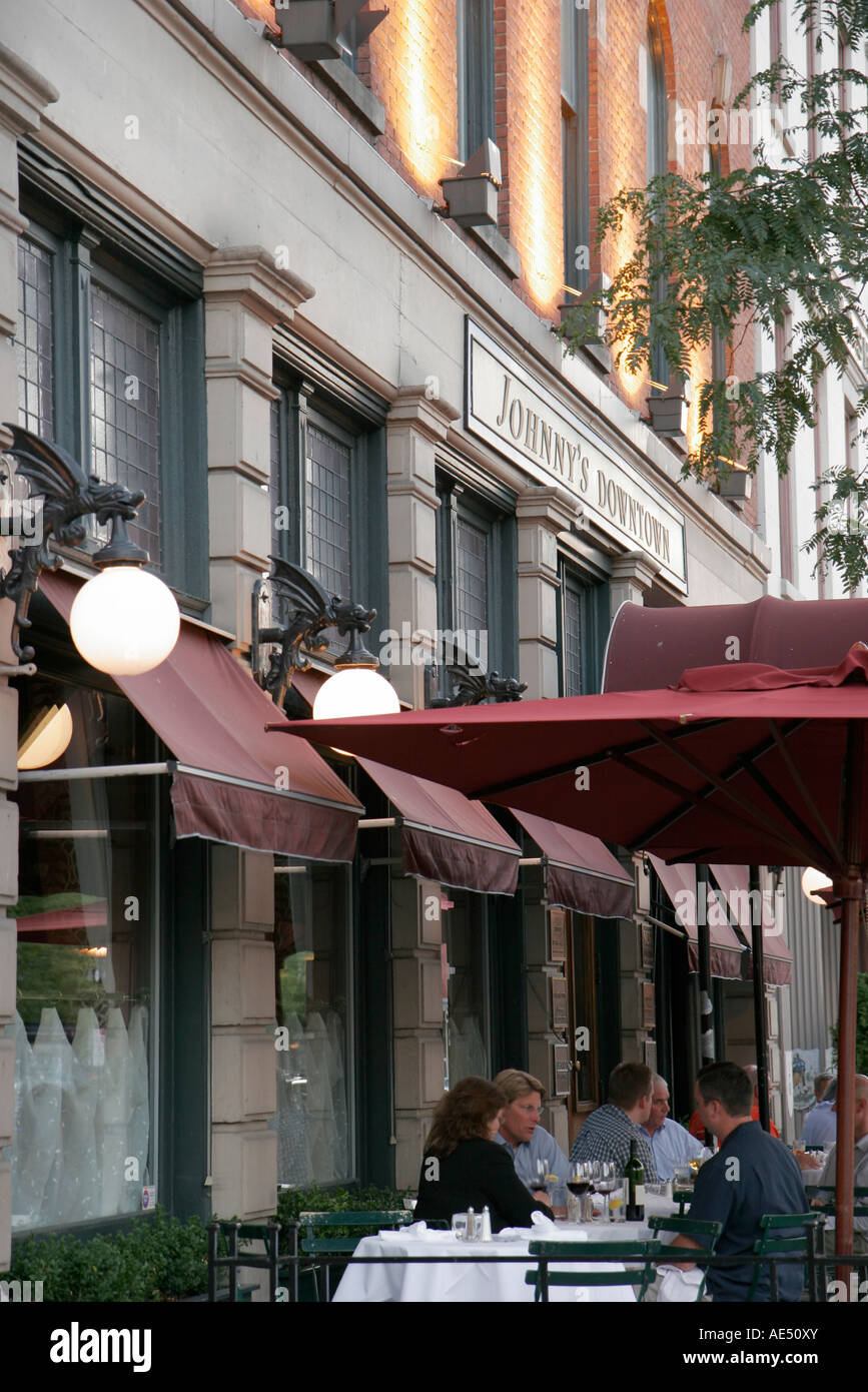 Cleveland Ohio,Warehouse District,Johnny's Downtown,restaurant