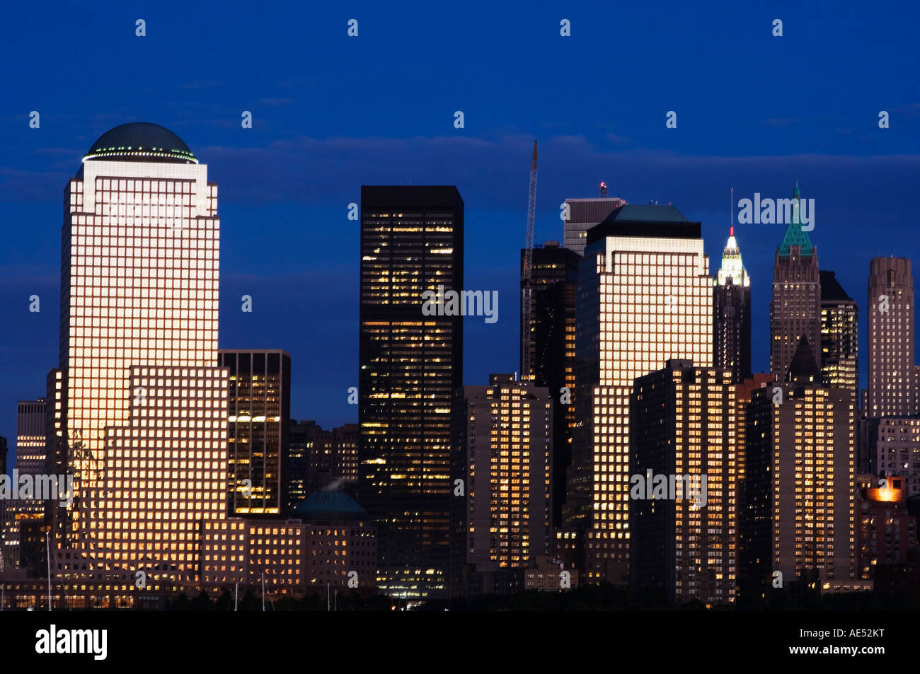 Lower Manhattan skyline at dusk across the Hudson River, New York City ...