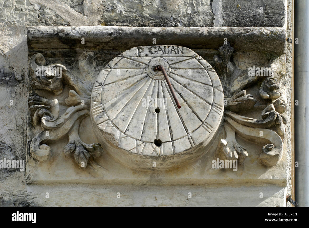 Old wall sundial, Le Grand-Pressigny (37350), Indre-et-Loire, France. Stock Photo