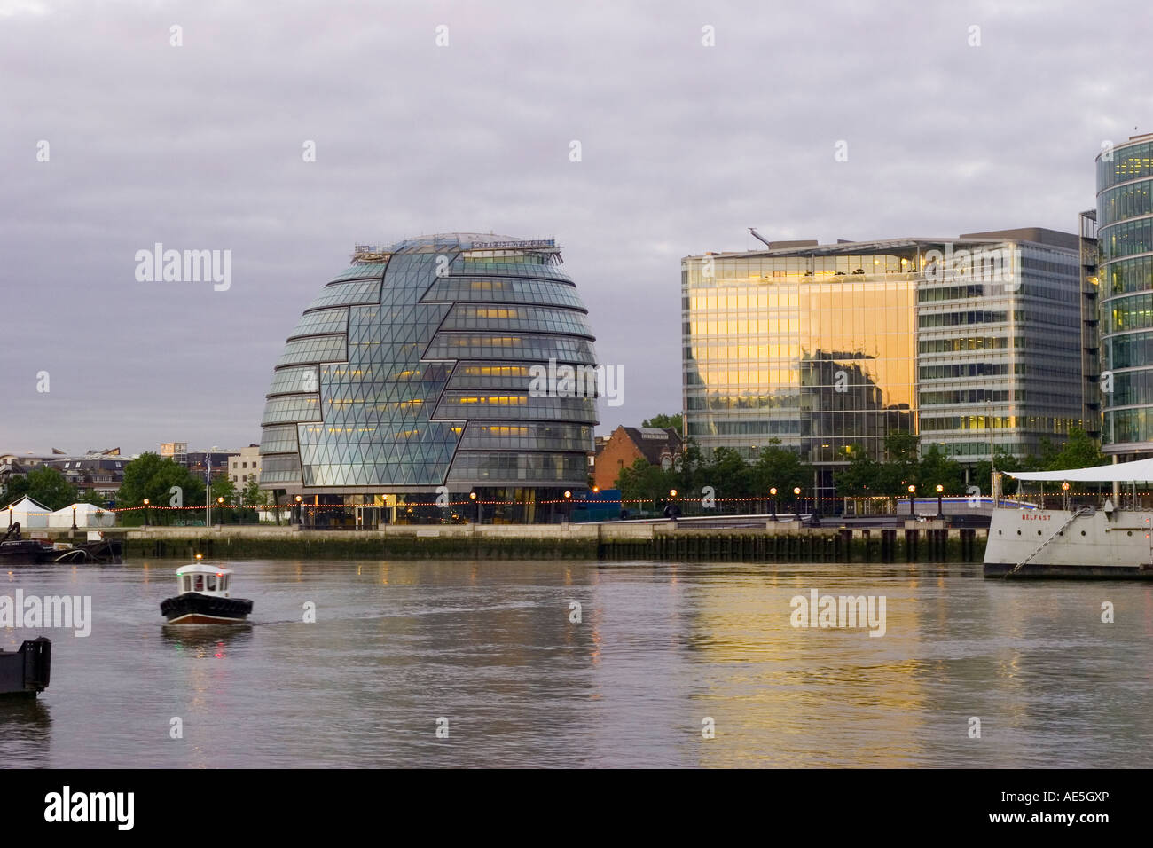 London River Thames Mayors Office Aka The Onion With Boat Stock Photo Alamy